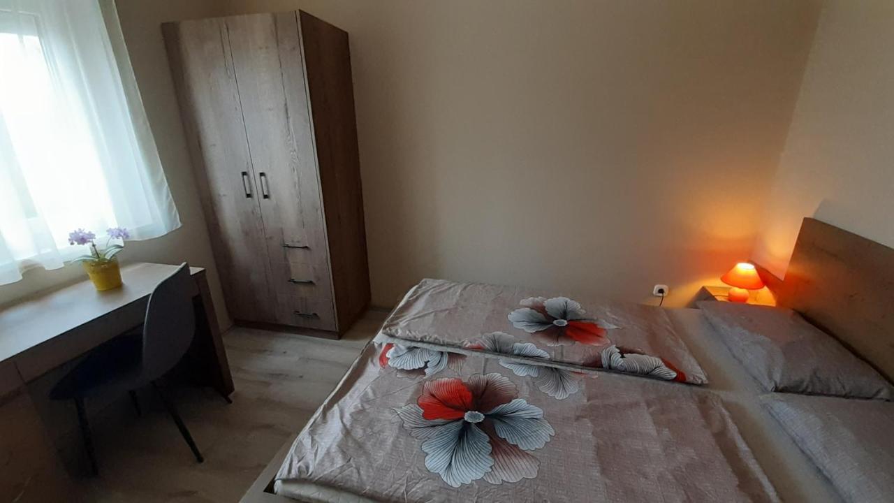 Vízparti nyaraló Fonyód Kültér fotó
