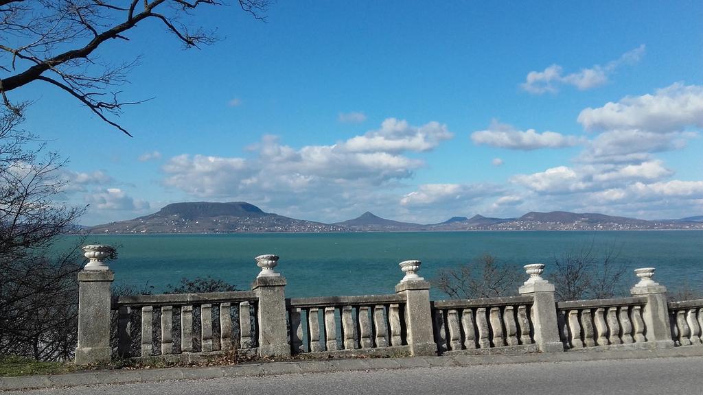 Vízparti nyaraló Fonyód Kültér fotó